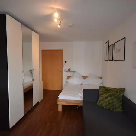 Apartamento Nestwerk Komfort R23-12 - Balkon, Arbeitsplatz & Zentrumsnah *
